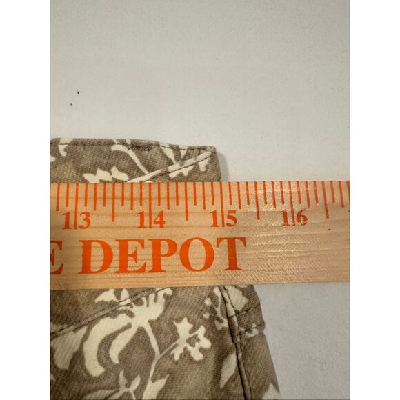 J. McLaughlin floral print straight leg jeans/pants, size 8 - Picture 4 of 8